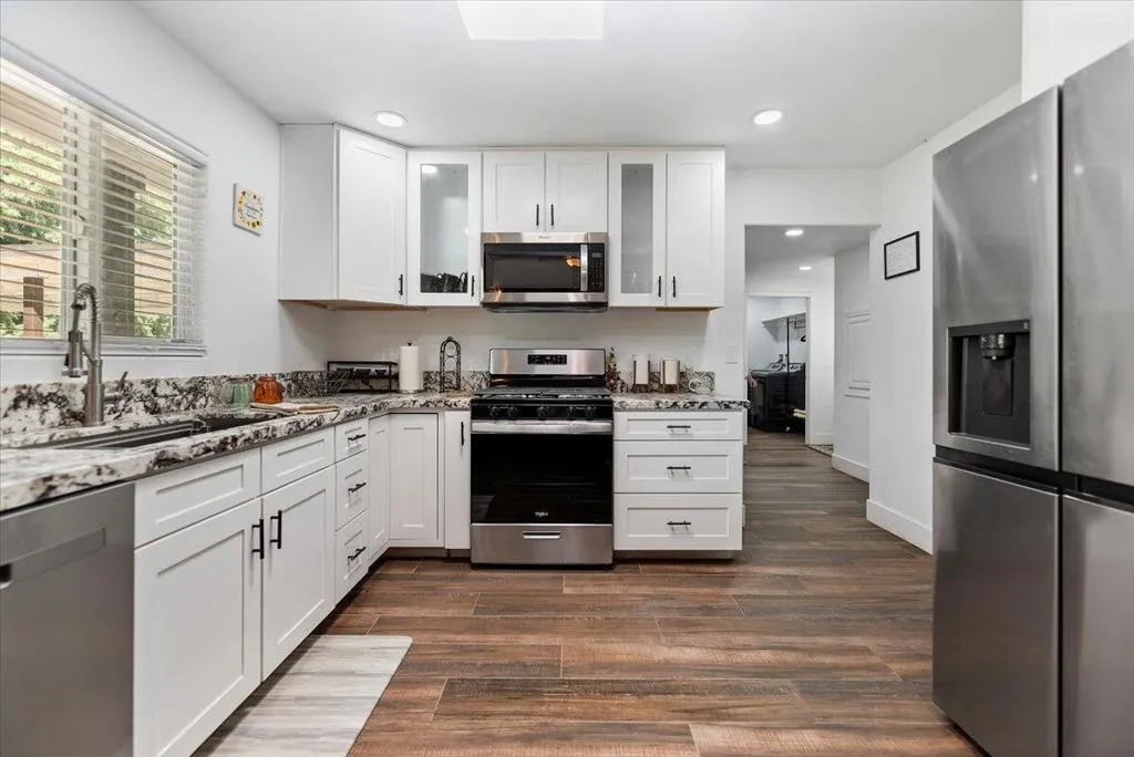 32300 Shadow Mountain Lane, Thousand Palms, California 92276 home-pic-32